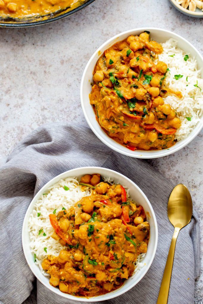 Chickpea Curry with brown rice