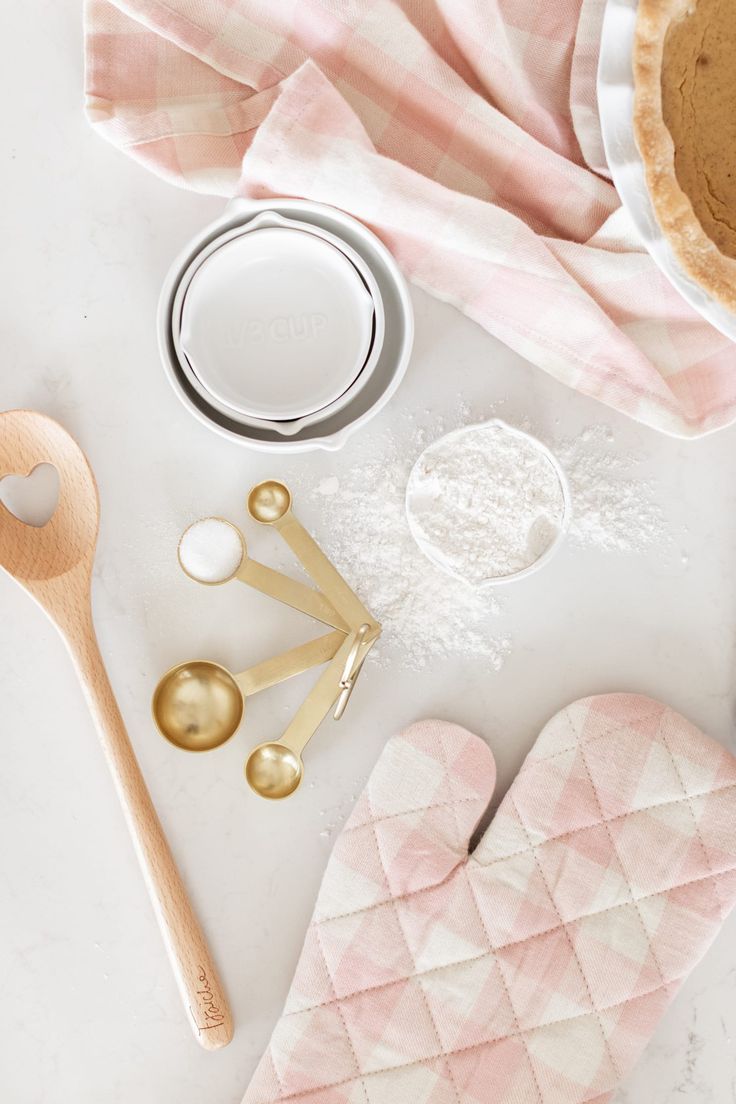 measuring spoons for baking