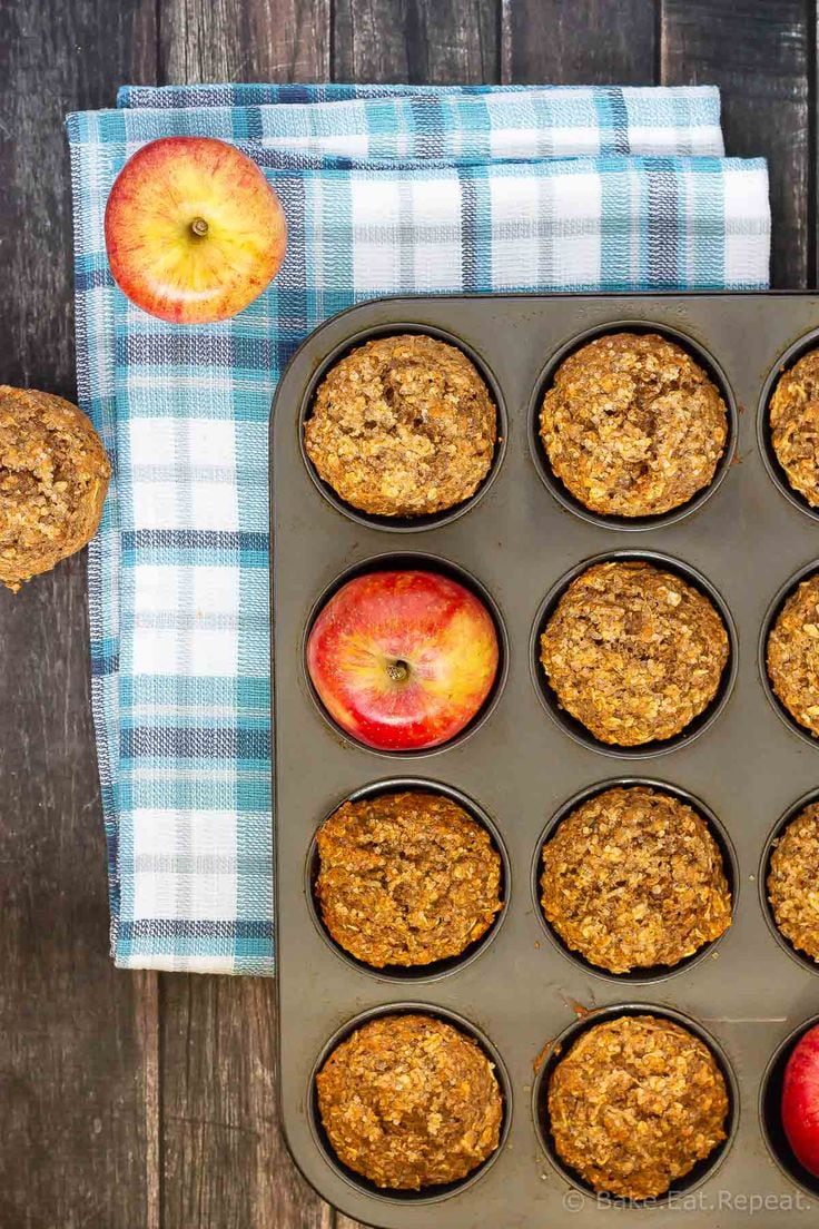 Apple Cinnamon Oat Muffins