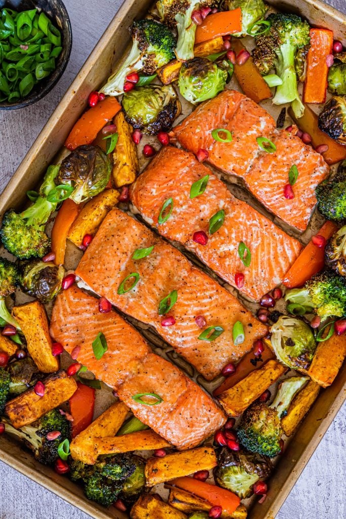 Baked Salmon with Roasted Vegetables 